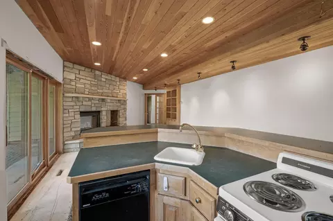 1826 Spring Lake Cir, Jordan, MN 55352 photo 49