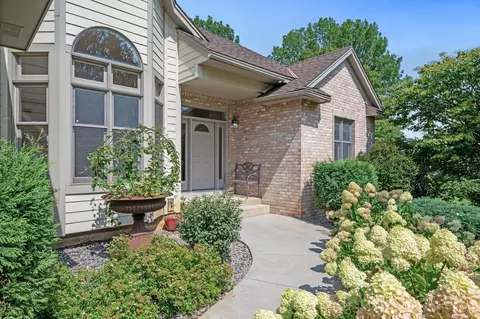 1826 Spring Lake Cir, Jordan, MN 55352 photo 3