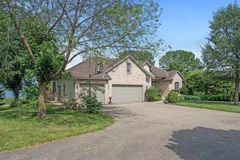 1826 Spring Lake Cir, Jordan, MN 55352 photo 5