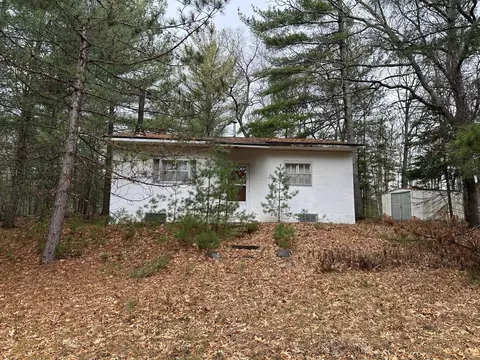 2178 Sunnyside Rd, Webb Lake, WI 54830