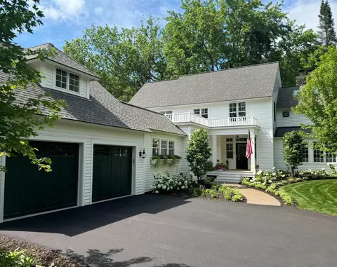 5980 Christmas Lake Rd, Shorewood, MN 55331