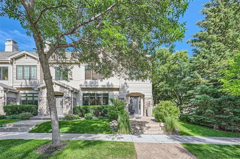 545 Willoughby Way W, Minnetonka, MN 55305