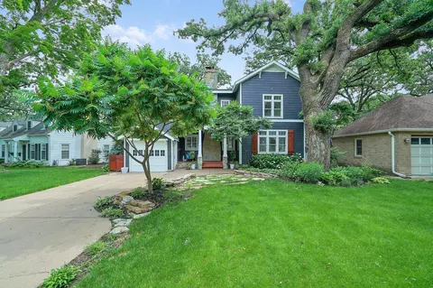 7045 Oak Grove Blvd, Richfield, MN 55423