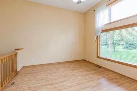 15576 Cherry Path, Rosemount, MN 55068 photo 3