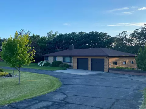 4680 15th St NE, Willmar, MN 56201