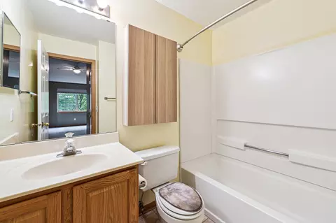 2235 Creekside Ct #204, Eagan, MN 55122 photo 12