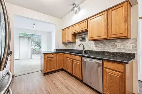 2235 Creekside Ct #204, Eagan, MN 55122 photo 3