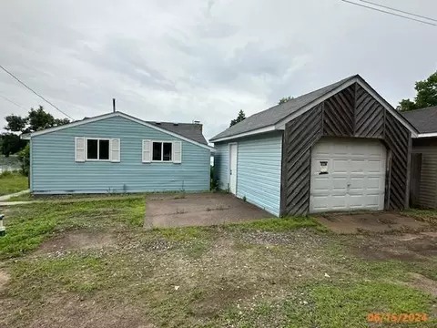 29348 Francis Lake Dr NW, Isanti, MN 55040