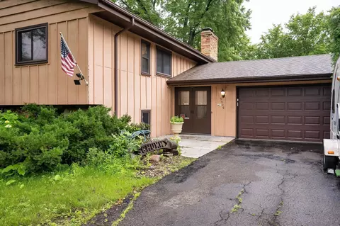 5909 W 105th St, Bloomington, MN 55438
