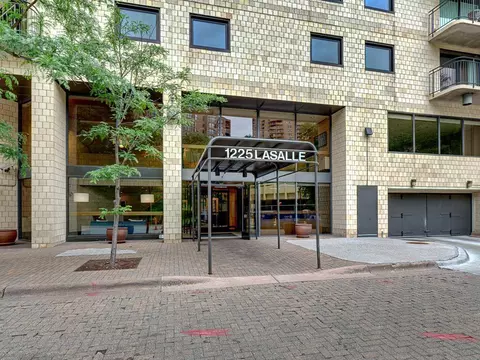 1225 Lasalle Ave #1201, Minneapolis, MN 55403