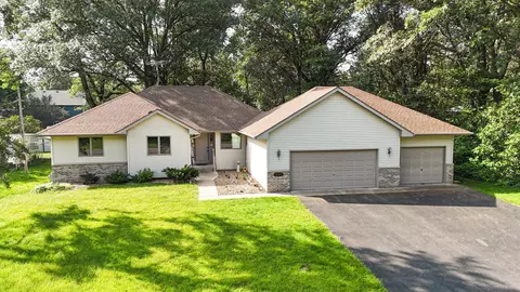 1105 17th St N, Princeton, MN 55371