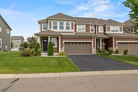 18114 Glassfern Ln, Lakeville, MN 55044
