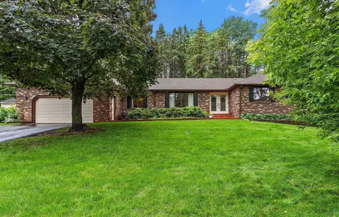 7813 Somerset Cir, Woodbury, MN 55125