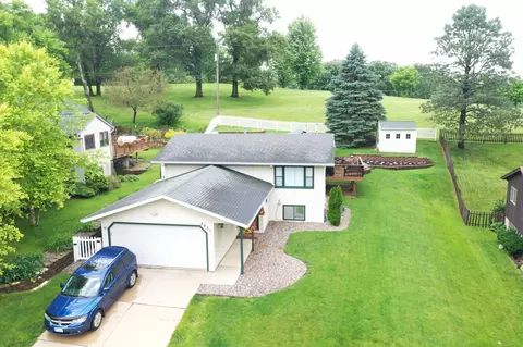 3931 Manorwoods Dr NW, Rochester, MN 55901