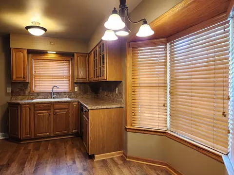1006 Poplar Ave, Marshall, MN 56258 photo 5