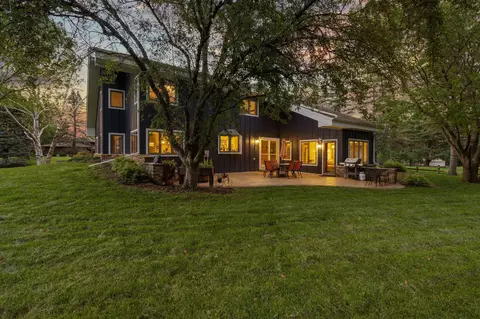 Exterior - 2407 7th Ave SW, Austin, MN 55912 photo 9 of 18
