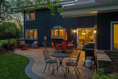Exterior - 2407 7th Ave SW, Austin, MN 55912 photo 1 of 18