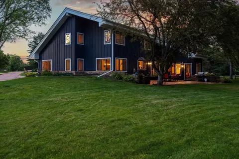Exterior - 2407 7th Ave SW, Austin, MN 55912 photo 2 of 18