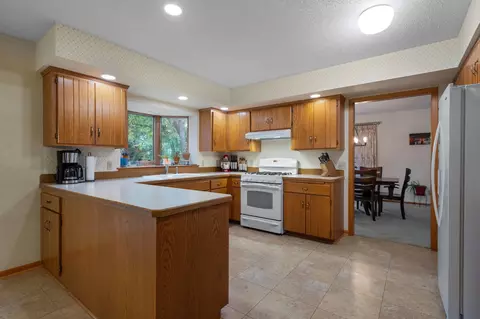 Kitchen - 2407 7th Ave SW, Austin, MN 55912 photo 6 of 7