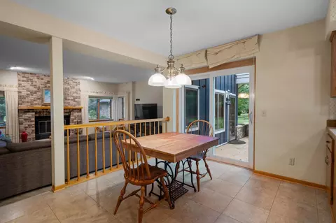 Dining - 2407 7th Ave SW, Austin, MN 55912 photo 3 of 3