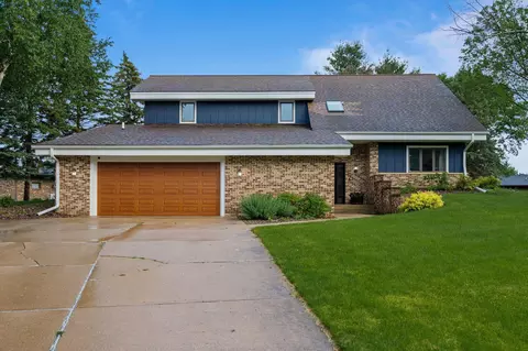 Exterior - 2407 7th Ave SW, Austin, MN 55912 photo 11 of 18