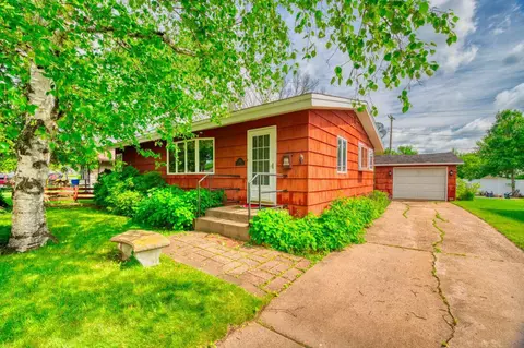 3306 Outer Dr, Hibbing, MN 55746