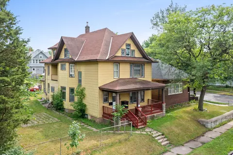 946 Minnehaha Ave E, Saint Paul, MN 55106