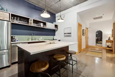 345 6th Ave N #101, Minneapolis, MN 55401
