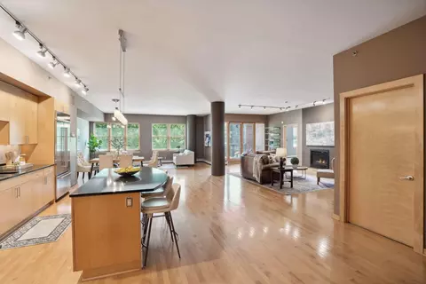401 N 2nd St #103, Minneapolis, MN 55401