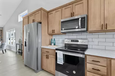 104 Gray Fox Path, Eagle Lake, MN 56024 photo 13