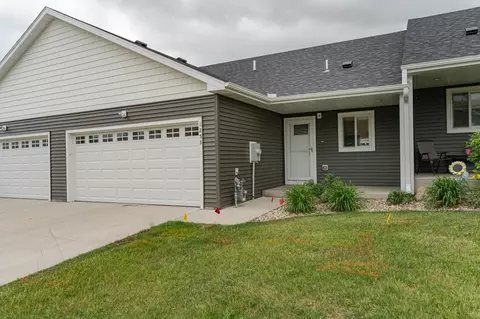 1255 Sundance Ct NE, Byron, MN 55920