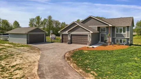 20345 348th St, Taylors Falls, MN 55084