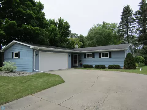 801 19th Ave S, Fargo, ND 58103