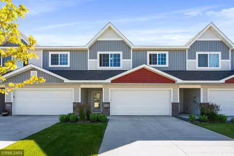 8649 Gateway Cir, Monticello, MN 55362
