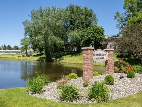 14220 44th Pl N #1, Plymouth, MN 55446