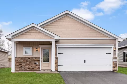301 Redwood St N, Cambridge, MN 55008