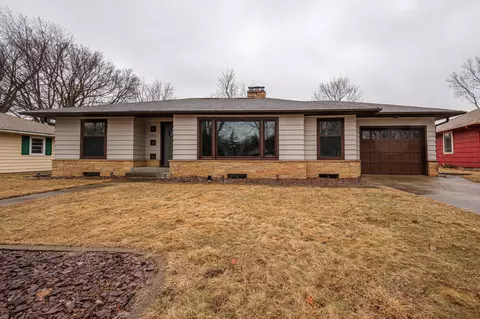 1701 Ives Ave N, Glencoe, MN 55336