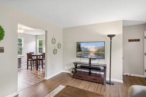 184 Skillman Ave E, Maplewood, MN 55117 photo 4