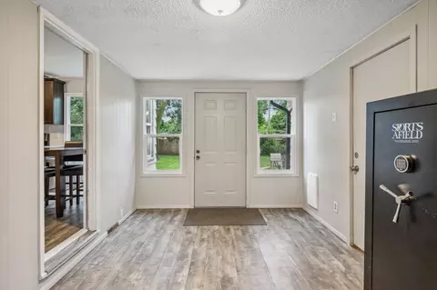184 Skillman Ave E, Maplewood, MN 55117 photo 8