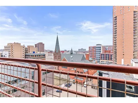 66 9th St E #1414, Saint Paul, MN 55101