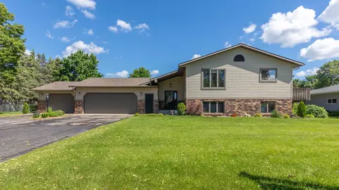 5859 Sandy Dr, Saint Cloud, MN 56303 photo 2