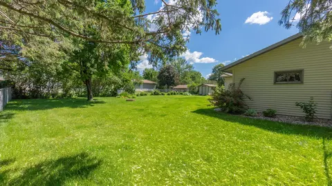 5859 Sandy Dr, Saint Cloud, MN 56303 photo 5