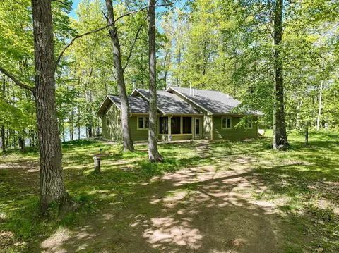 1637 County Road 4, Carlton, MN 55718