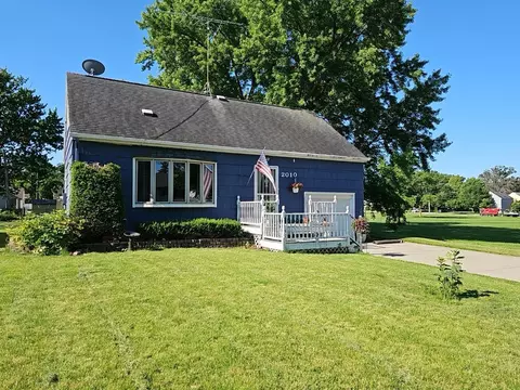 2010 7th Ave NE, Austin, MN 55912
