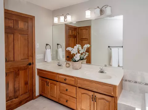 3715 Blackhawk Lake Ct, Eagan, MN 55122 photo 18