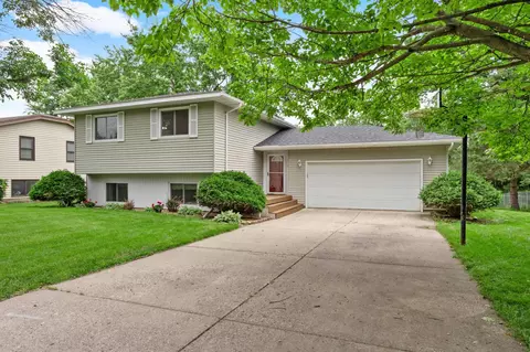 619 Conliffe Ave SW, Faribault, MN 55021