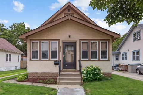 2510 4th St NE, Minneapolis, MN 55418