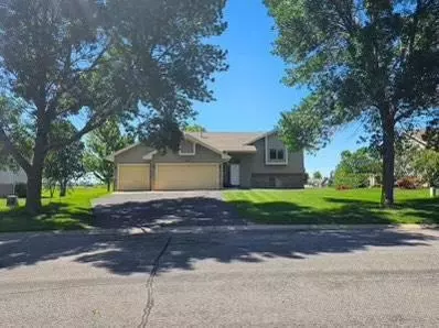 9175 Fieldcrest Cir, Monticello, MN 55362