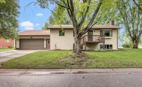 221 Emily Ave E, Eden Valley, MN 55329