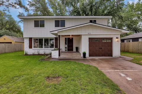 912 3rd St S, Cold Spring, MN 56320